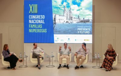 El XIII Congreso Nacional de Familias Numerosas reunió en Santiago de Compostela a familias de toda España