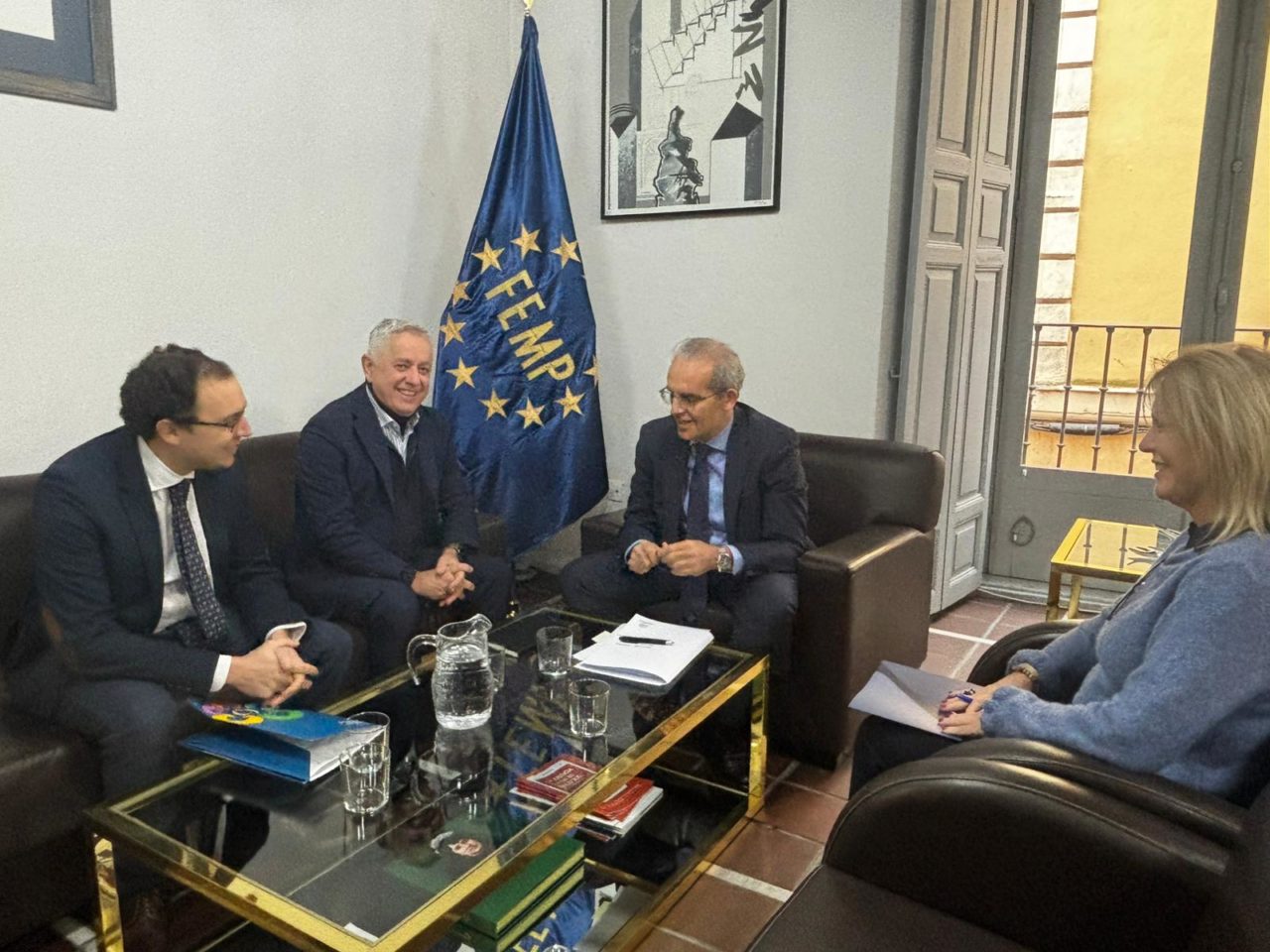 Nos reunimos con la FEMP para pedirle apoyo a las familias numerosas en ...